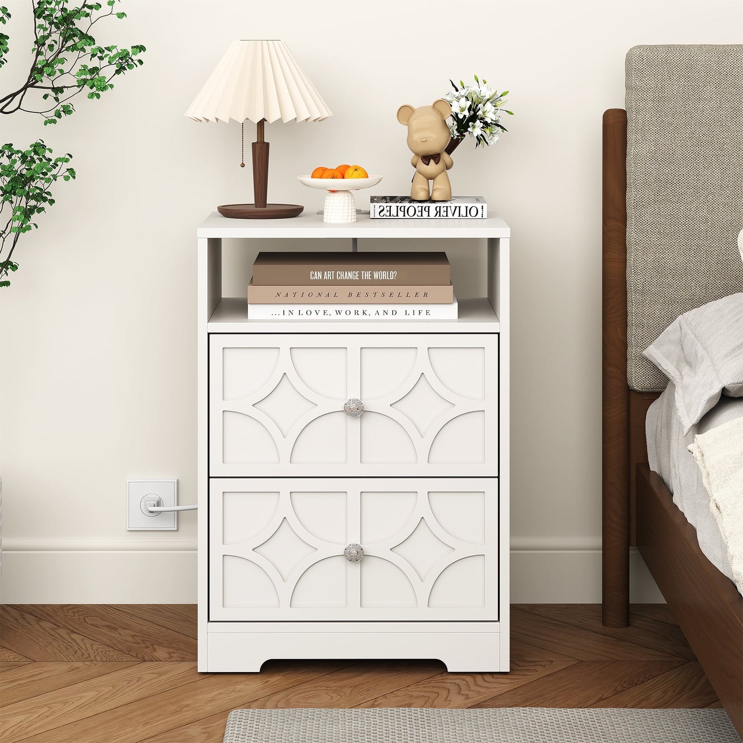 Heynemo Modern Accent Side Table with 2 Drawers, Gold Knobs, and Diamond Carvings, Large Night Stand for Living Room, Bedroom, Entryway, White